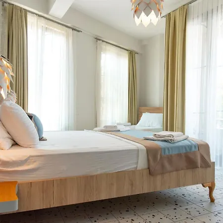 Hostal Wind Alasata *