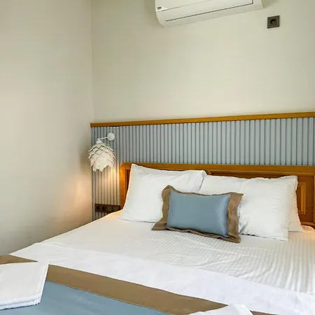 Wind Alasata Hostal Çeşme