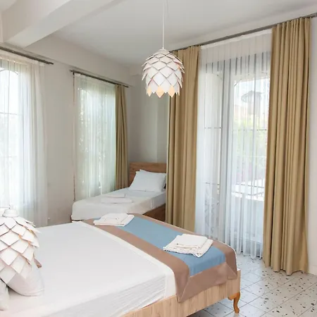 Wind Alasata Hostal *