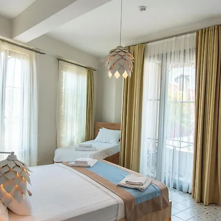 Hostal Wind Alasata *