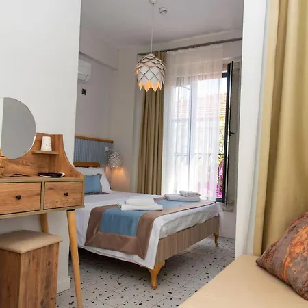 Wind Alasata Hostal *